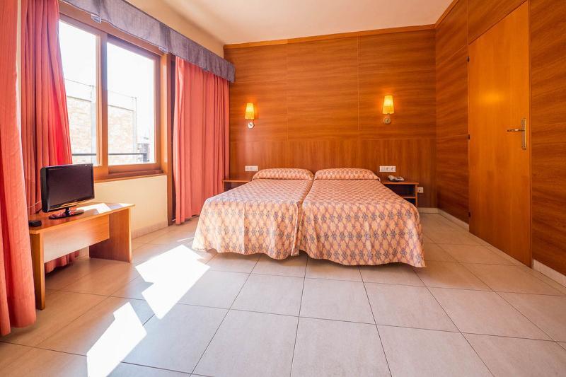Hotel Checkin Montpalau Pineda de Mar Εξωτερικό φωτογραφία