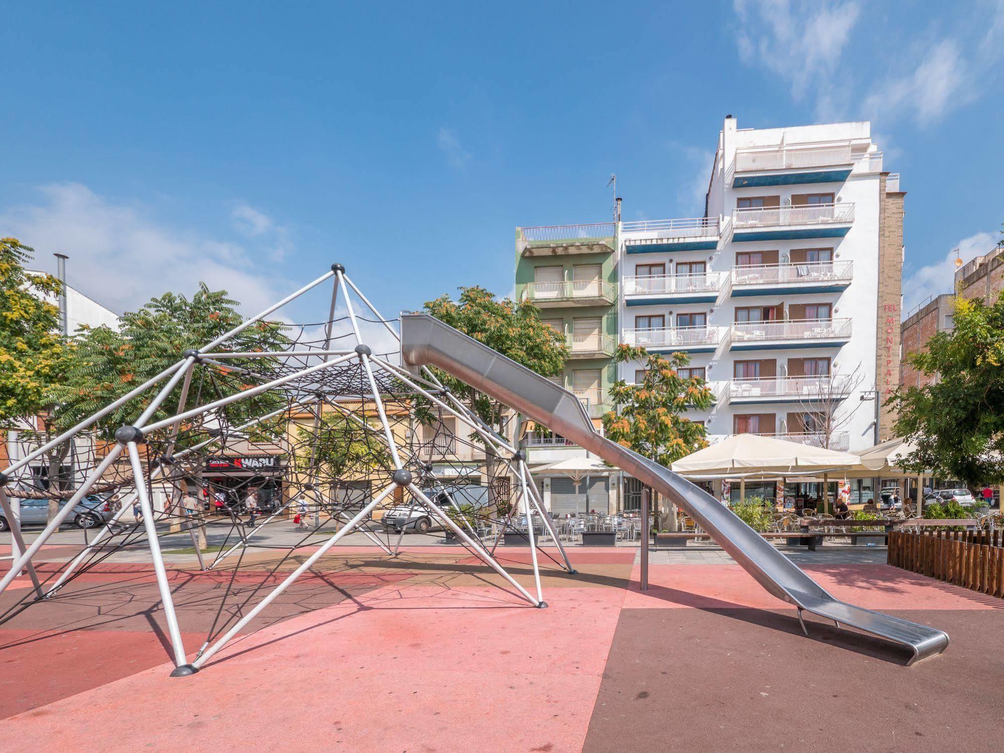 Hotel Checkin Montpalau Pineda de Mar Εξωτερικό φωτογραφία