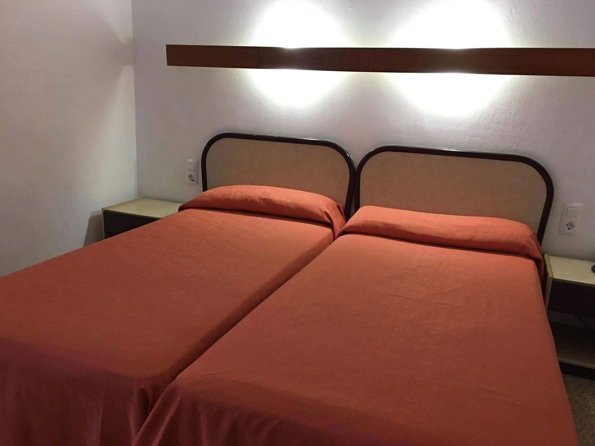 Hotel Checkin Montpalau Pineda de Mar Εξωτερικό φωτογραφία